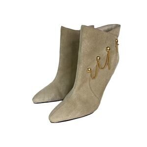 Beige Suede Pointed Toe Ankle Boots With Gold Chain & Stud Detail Womens Sz 7.5
